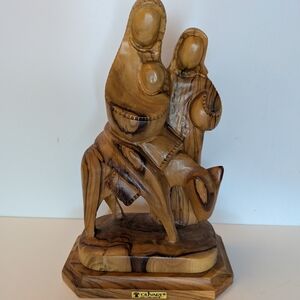 Handcrafted Olivart HolyLand Carved Wooden Nativity Scene Mary Joseph Baby Jesus